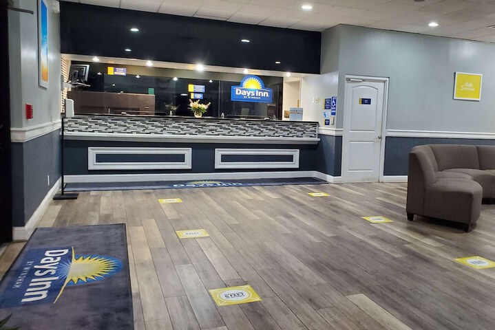 Days Inn by Wyndham Stuart