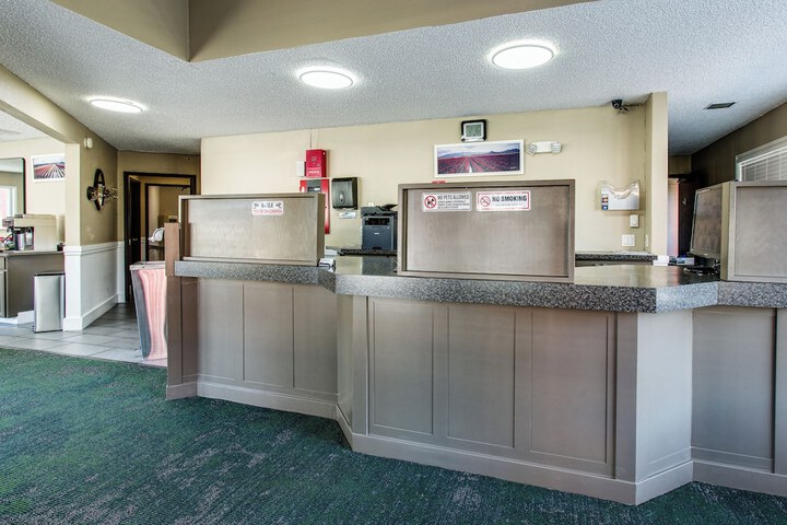 Coachman Inn