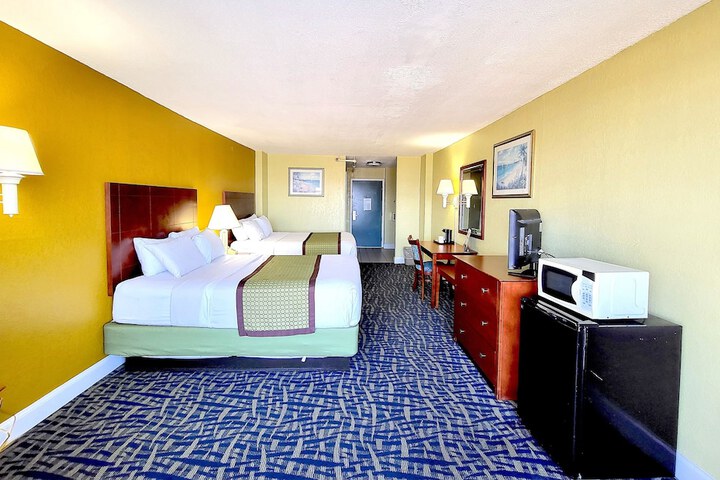 Room 12 of 30