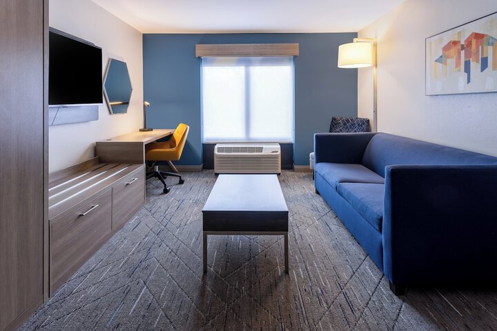 Holiday Inn Express & Suites Flowood by IHG
