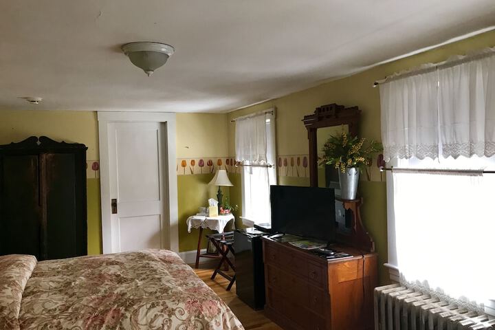 Room 50 of 62