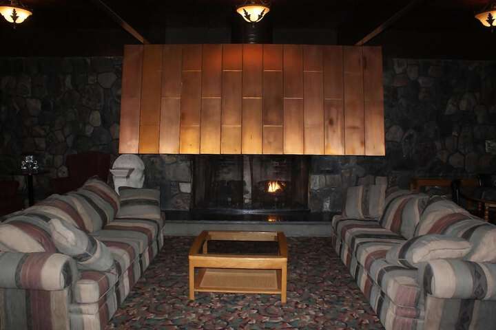 Room 13 of 34