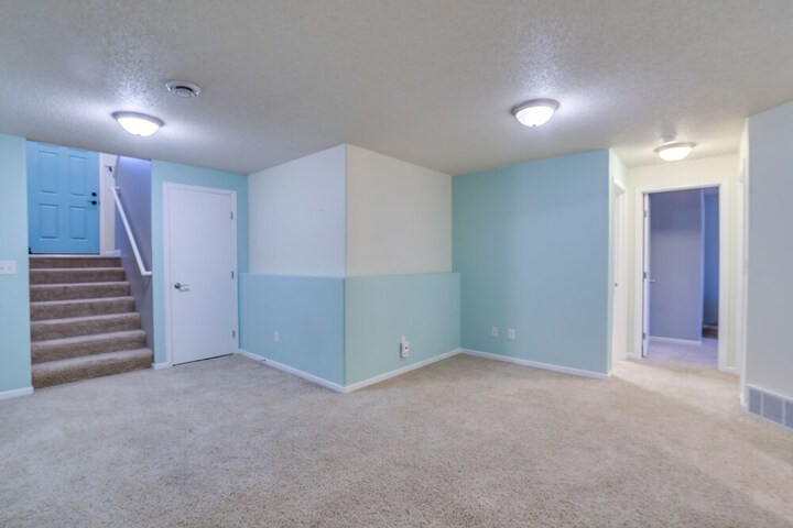 Pet-friendly North Dakota Escape w / Fenced-in Yard