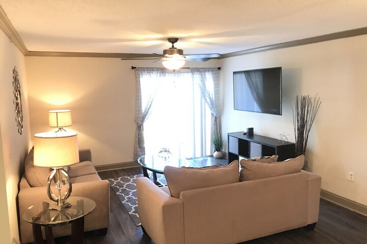 Sawgrass Mall Apartment 2