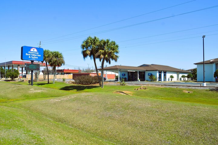 Hotel 2 of 48