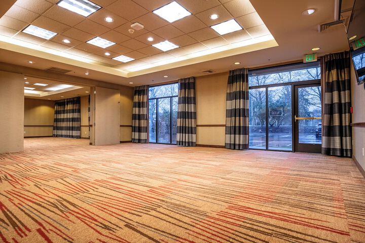 Courtyard by Marriott Seattle Sea-Tac Area