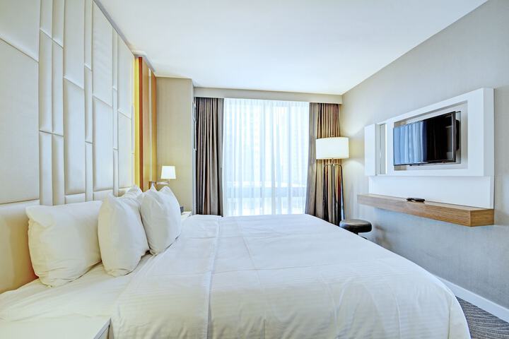 Room 59 of 82