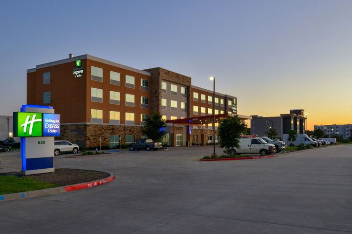 Holiday Inn Express & Suites Wylie West by IHG