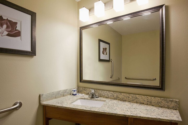 Room 14 of 35
