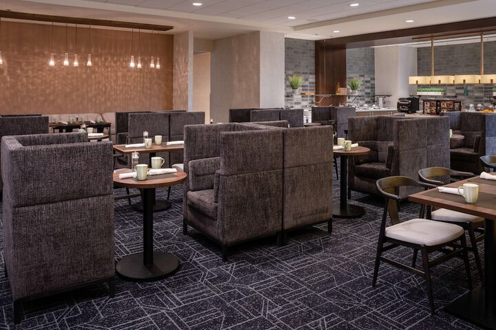 Hilton Fairfax