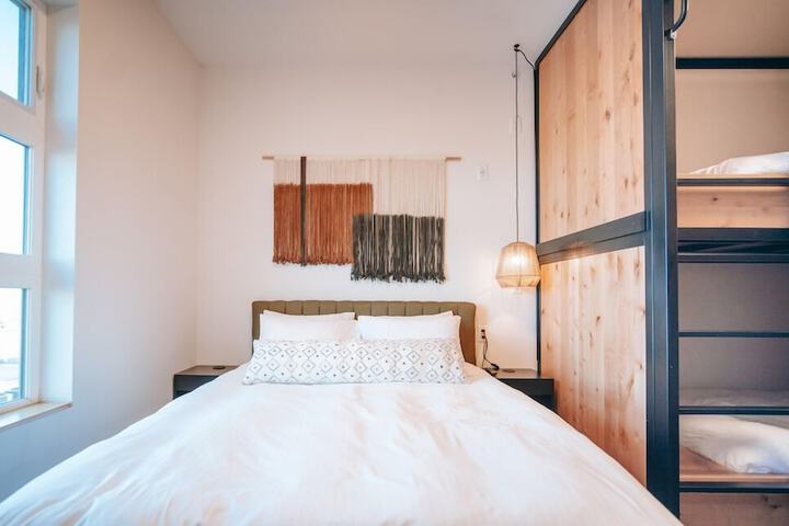 Room 48 of 110