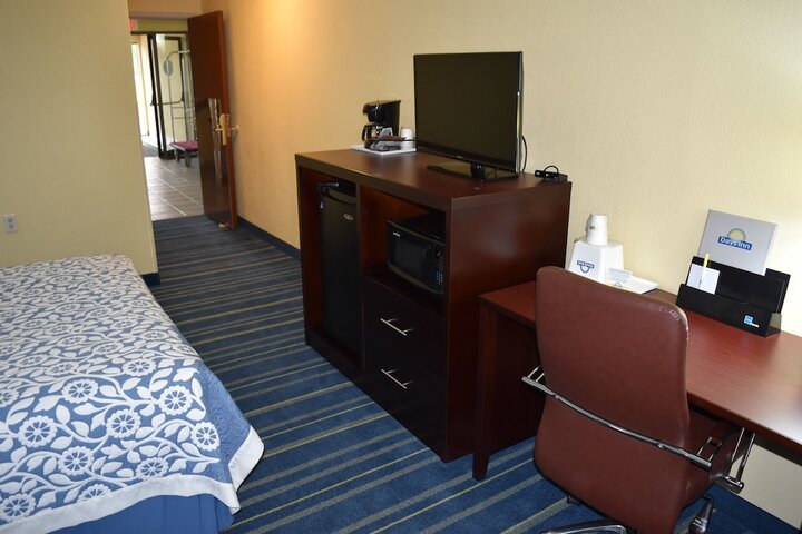Room 21 of 60