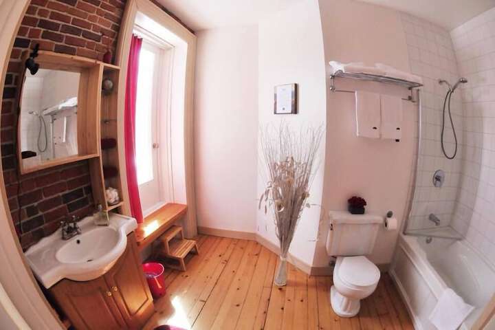 Ile De Garde B & B