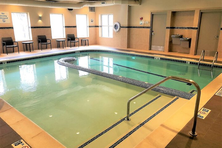 Holiday Inn Express & Suites Plymouth - Ann Arbor Area by IHG