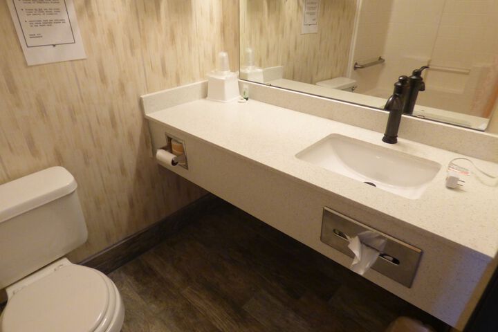 Room 14 of 18