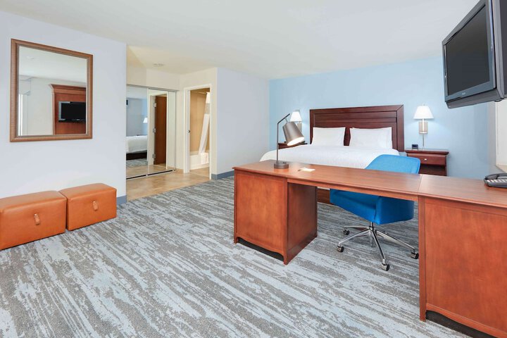 Room 12 of 38