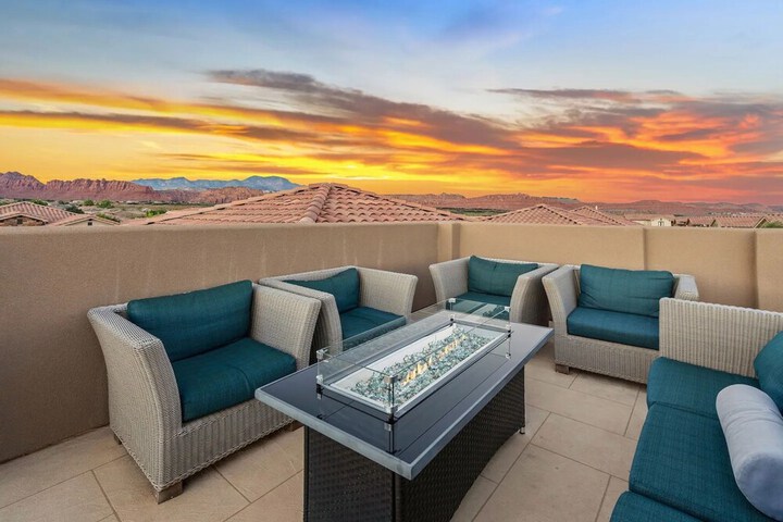 Entire Home Paradise Pools 2 King Suites
