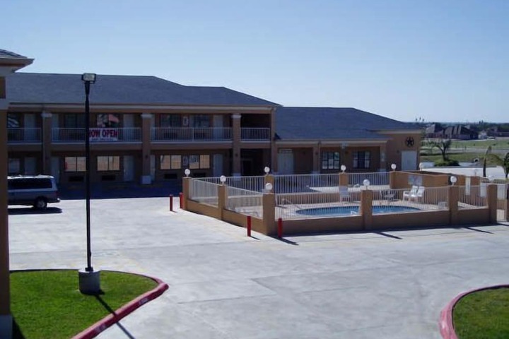 Hotel 4 of 17