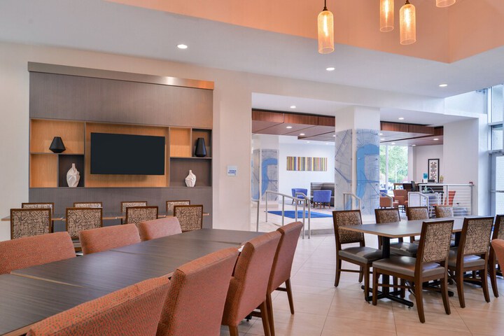 Holiday Inn Express New Orleans - Arts District by IHG