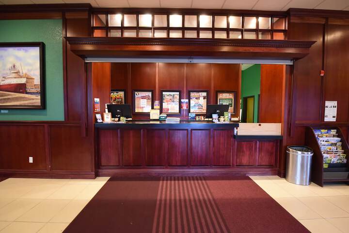 Hotel 4 of 33