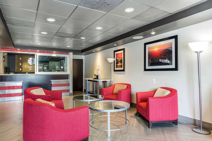 Hotel Interior 11 of 40