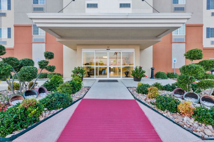 Hotel 5 of 34
