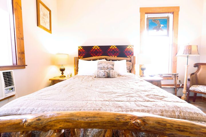 Oaak Tree Hotel