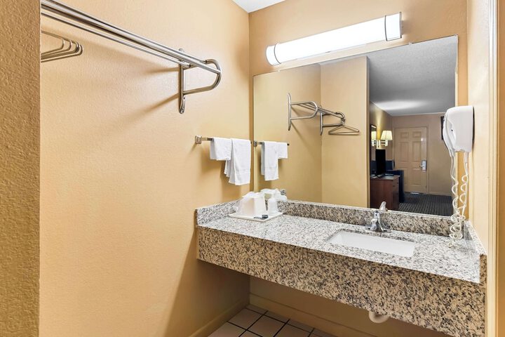 Americas Best Value Inn Athens TN