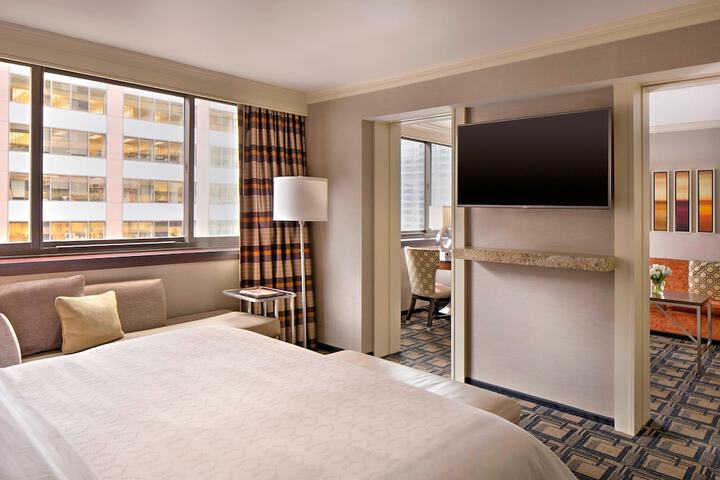 Room 21 of 86