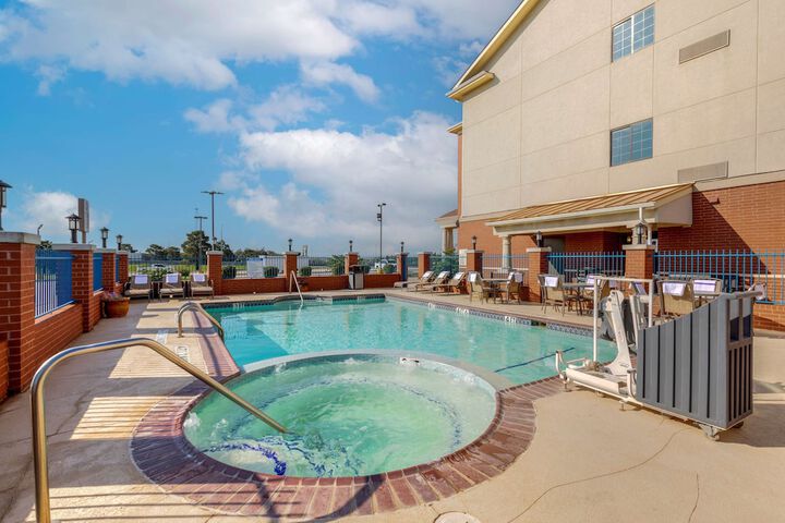 Pool 5 of 27