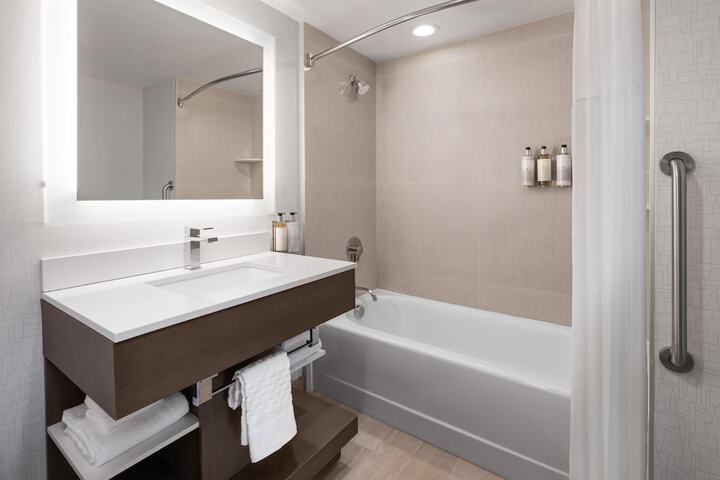 Aiden by Best Western Berkeley