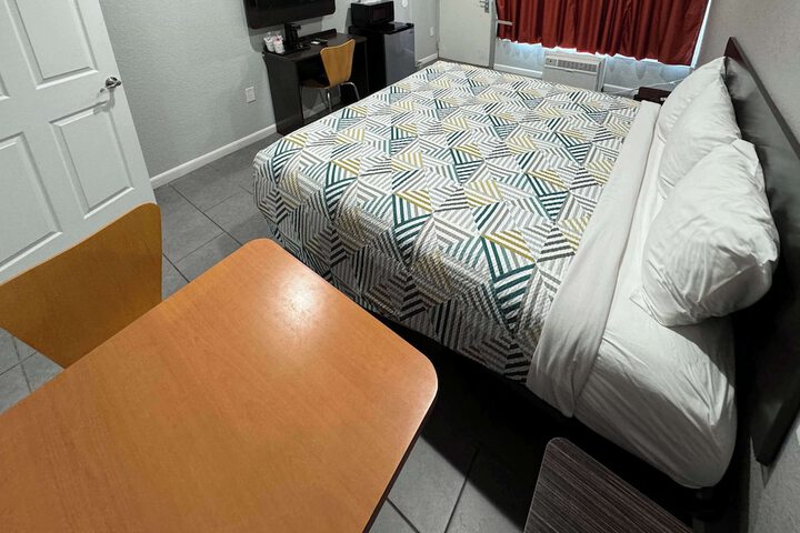Room 22 of 41