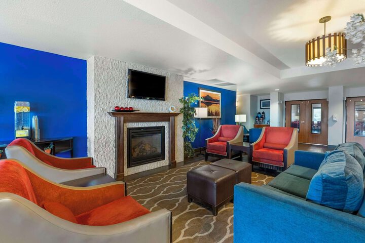 Hotel Interior 14 of 37
