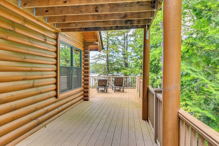 Lakefront Corinth Log Home: Private Dock Fire Pit