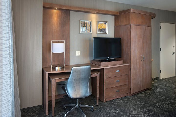 Room 13 of 44