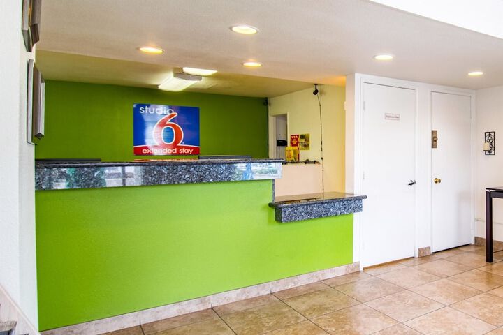 Studio 6 Cypress CA