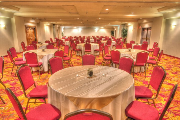MCM Elegante Suites Abilene