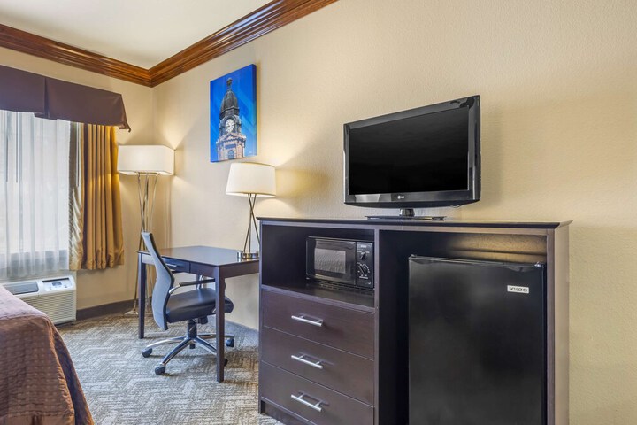 Room 26 of 35