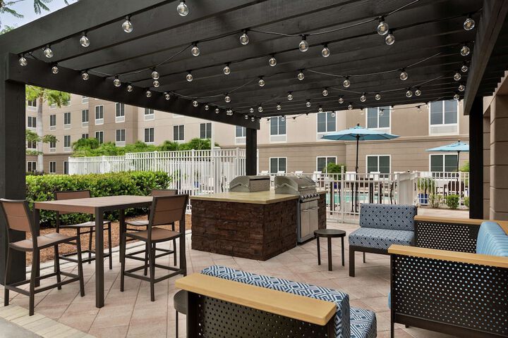 Terrace/Patio 40 of 43