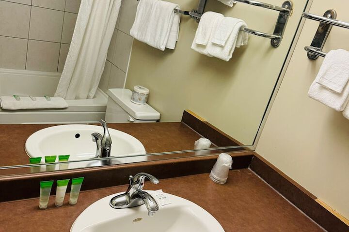 Silver Crest Lodge