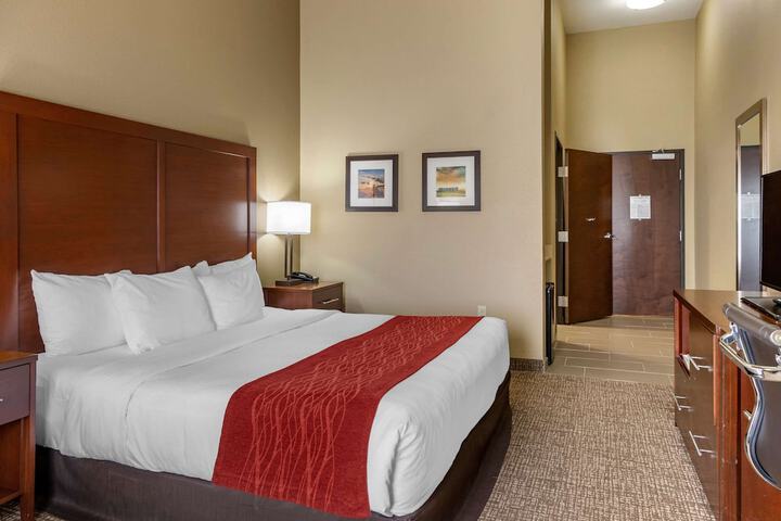 Room 10 of 22
