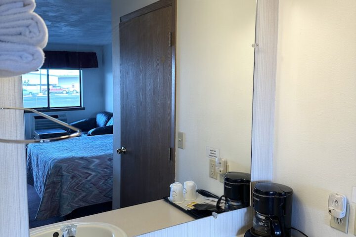 Room 21 of 43