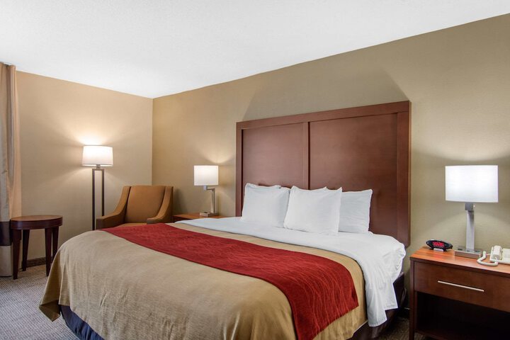 Room 15 of 28