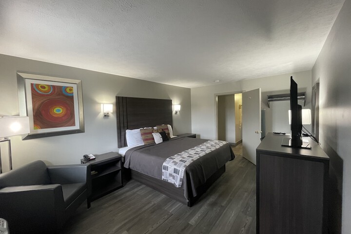 Embassy Inn