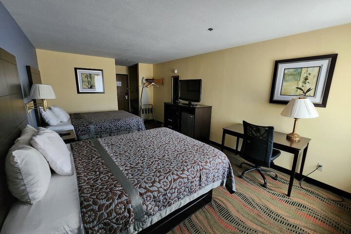 Room 9 of 26