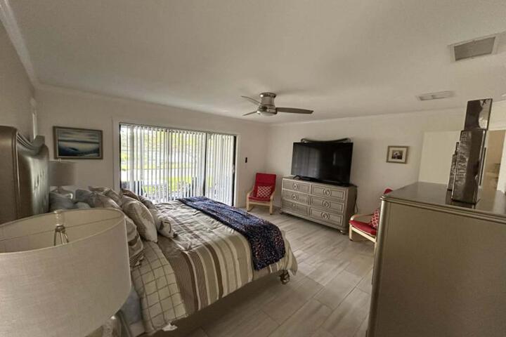 LUX VILLAs on beautiful Palmer Ranch
