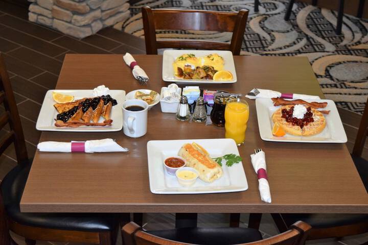 Breakfast/Coffee Service 43 of 52