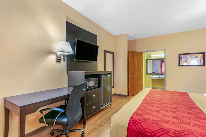 Room 26 of 34