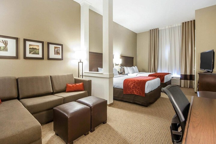Comfort Suites Marietta - Parkersburg