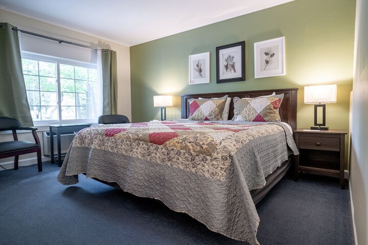 Room 14 of 35